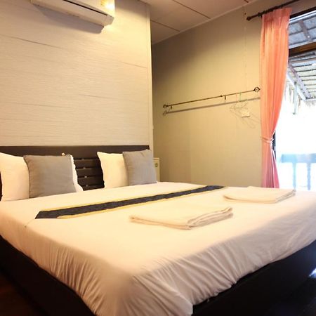 Marina Hut Guest House Ko Lanta Dış mekan fotoğraf