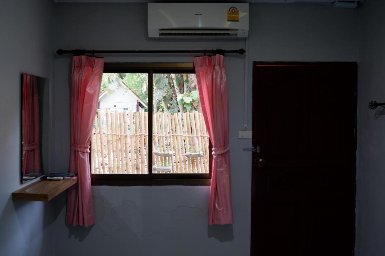 Marina Hut Guest House Ko Lanta Dış mekan fotoğraf