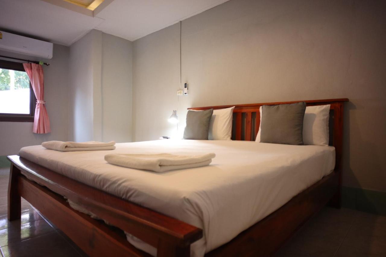 Marina Hut Guest House Ko Lanta Dış mekan fotoğraf
